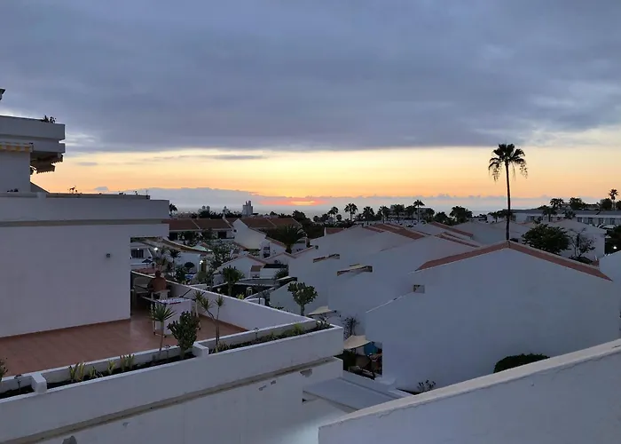 Apartamento Elisa En Garden City Con Piscina Climatizada